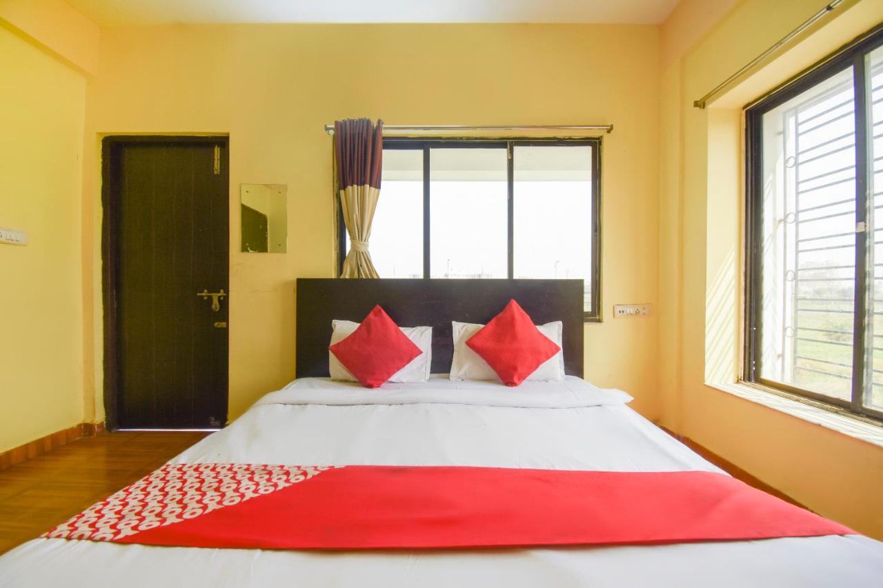 Oyo Flagship 72260 Seema International Hotel Gauripur Kültér fotó